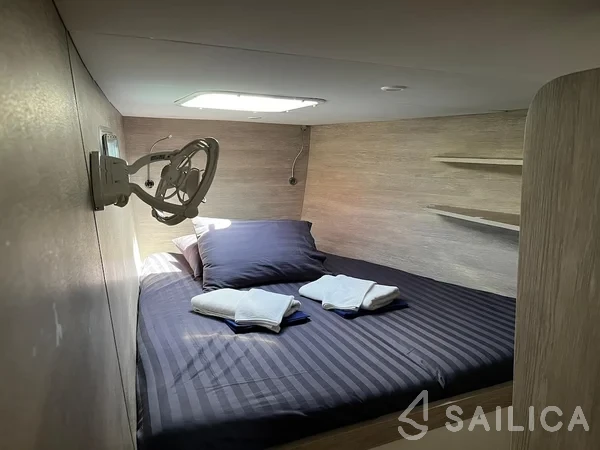 Island Spirit 410 - Yacht Charter Sailica