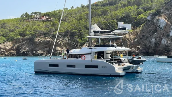 Lagoon 55 - Yacht Charter Sailica