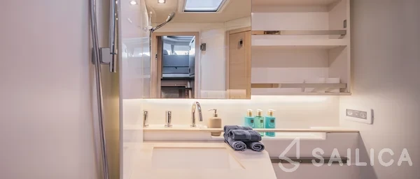 Lagoon 55 - Yacht Charter Sailica