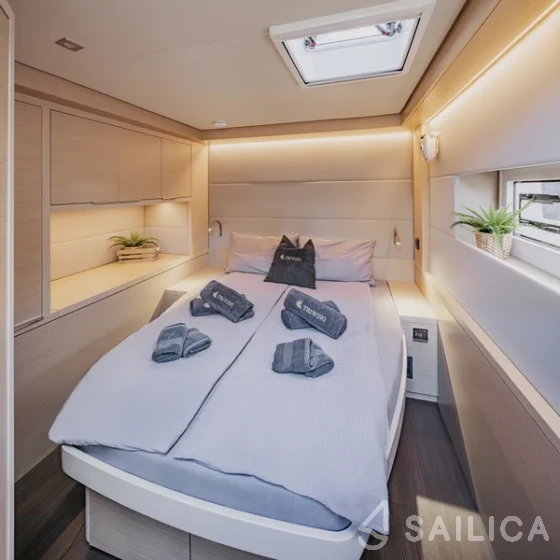 Lagoon 55 - Yacht Charter Sailica