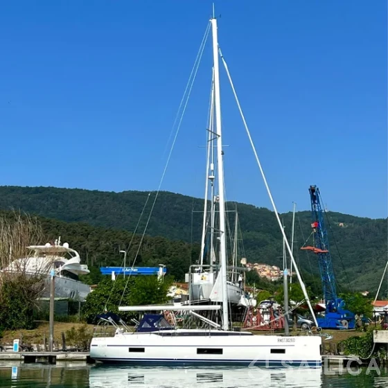 Bavaria C45 - Yacht Charter Sailica