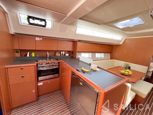 Bavaria C45 - Yacht Charter Sailica