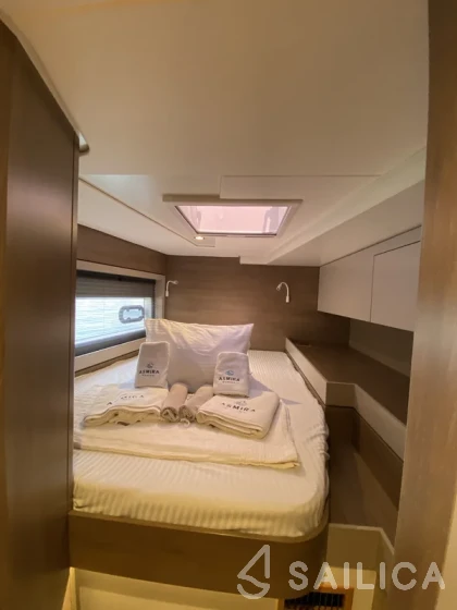 Bali 4.6 - Yacht Charter Sailica