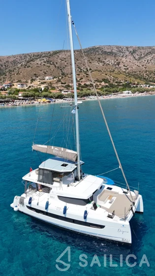 Bali 4.6 - Yacht Charter Sailica