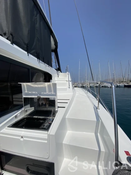 Bali 4.6 - Yacht Charter Sailica
