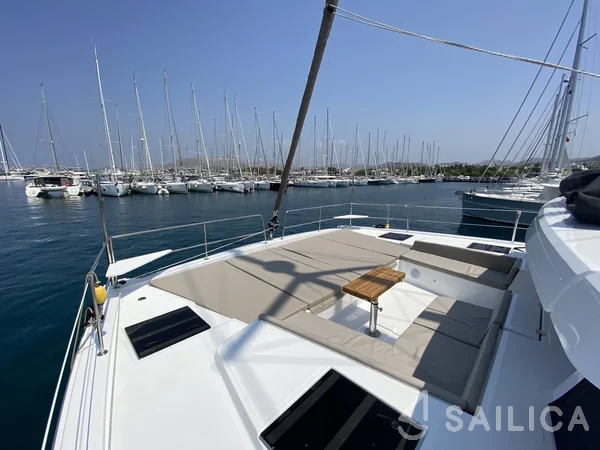 Bali 4.6 - Yacht Charter Sailica