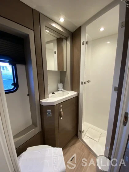 Bali 4.6 - Yacht Charter Sailica