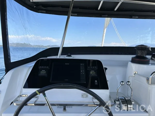 Lagoon 42 - Yacht Charter Sailica