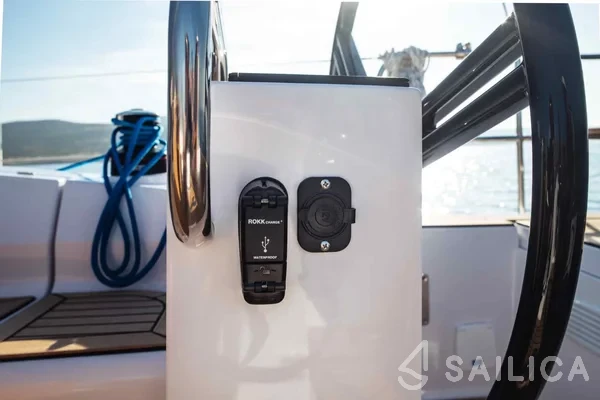 Elan Impression 40.1 - Yacht Charter Sailica