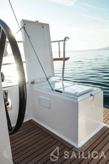 Elan Impression 40.1 - Yacht Charter Sailica