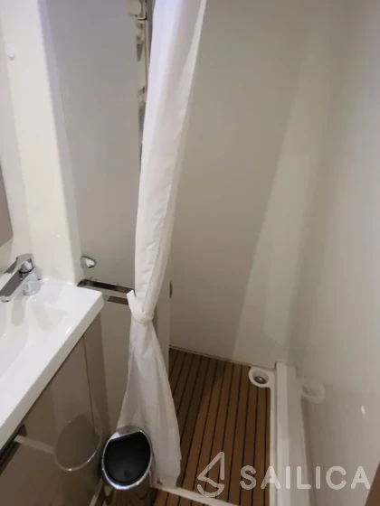 Elba 45 - Yacht Charter Sailica
