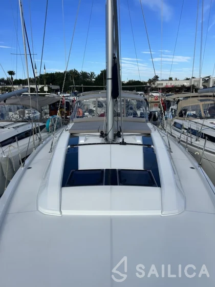 Oceanis 46.1 - Yacht Charter Sailica