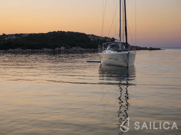 Dufour 56 Exclusive - Yacht Charter Sailica