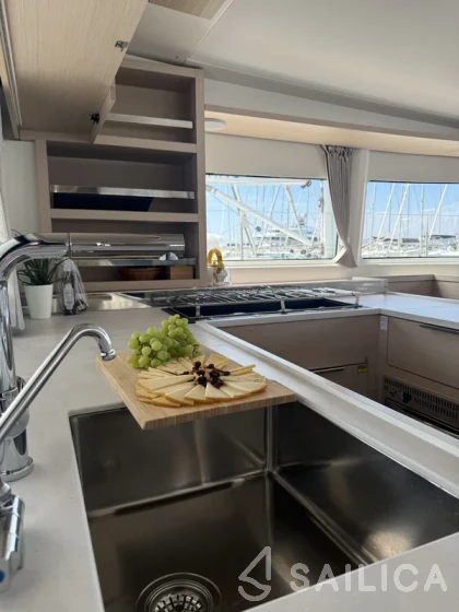 Lagoon 46  - Yacht Charter Sailica