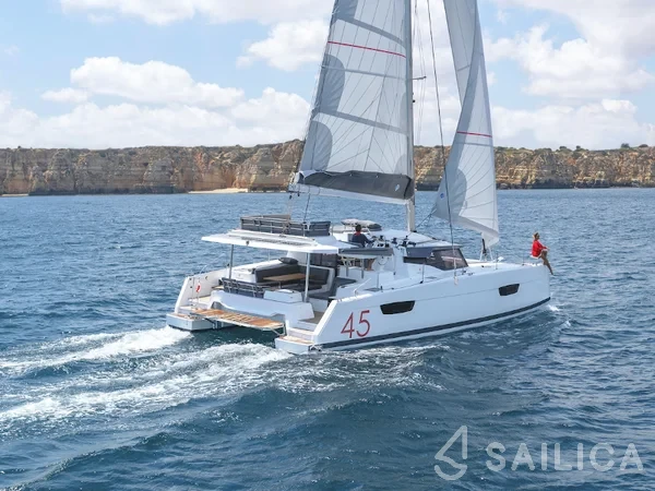 Elba 45 - Yacht Charter Sailica