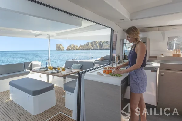 Elba 45 - Yacht Charter Sailica