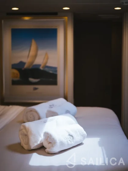 Sunreef 50 - Yacht Charter Sailica