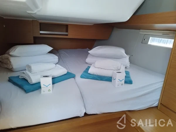 Dufour 430 - Yacht Charter Sailica