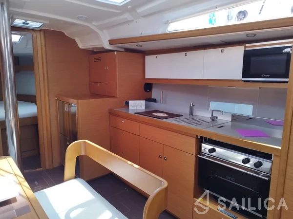 Dufour 430 - Yacht Charter Sailica