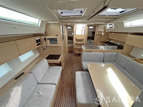 Bavaria C45 Style - Photo #137 Bavaria C45 Style - Yacht Charter Sailica