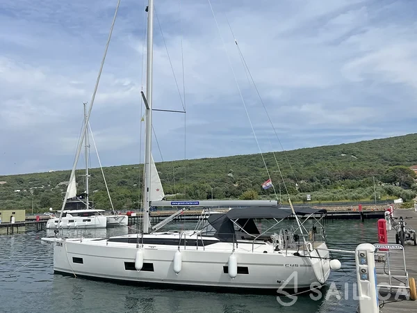 Bavaria C45 Style - Photo #128 Bavaria C45 Style - Yacht Charter Sailica