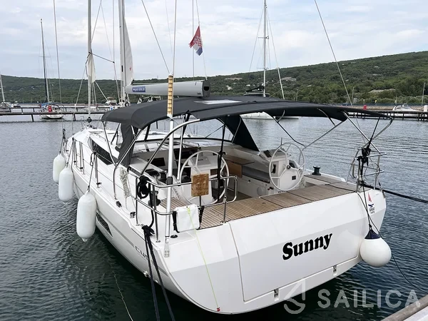 Bavaria C45 Style - Photo #125 Bavaria C45 Style - Yacht Charter Sailica