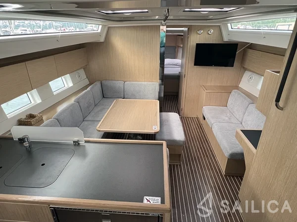 Bavaria C45 Style - Photo #136 Bavaria C45 Style - Yacht Charter Sailica