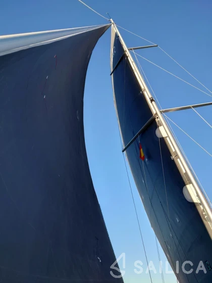 Dehler 38 SQ - Yacht Charter Sailica