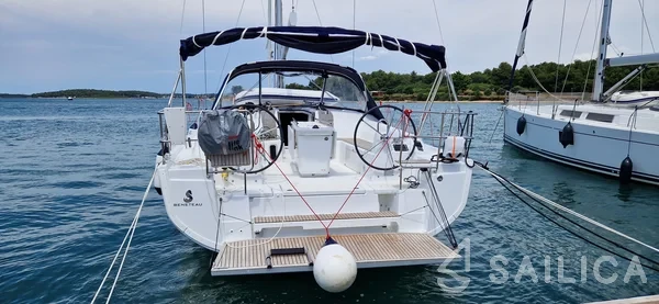 Oceanis 40.1 - Yacht Charter Sailica