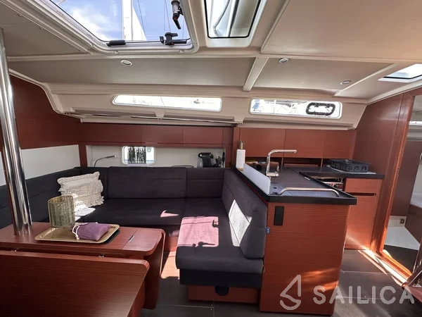 Hanse 388 - Yacht Charter Sailica