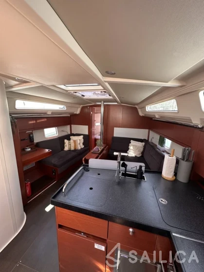 Hanse 388 - Yacht Charter Sailica