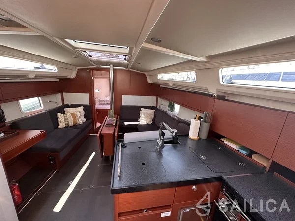 Hanse 388 - Yacht Charter Sailica