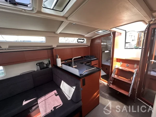 Hanse 388 - Yacht Charter Sailica
