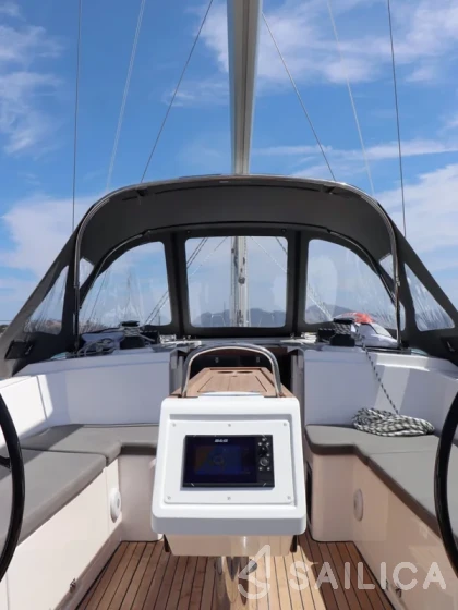 Bavaria C38 - Photo #51 Bavaria C38 - Yacht Charter Sailica