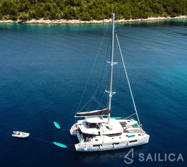 Lagoon 46  - Yacht Charter Sailica
