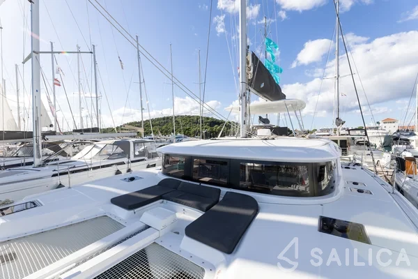 Lagoon 46  - Yacht Charter Sailica