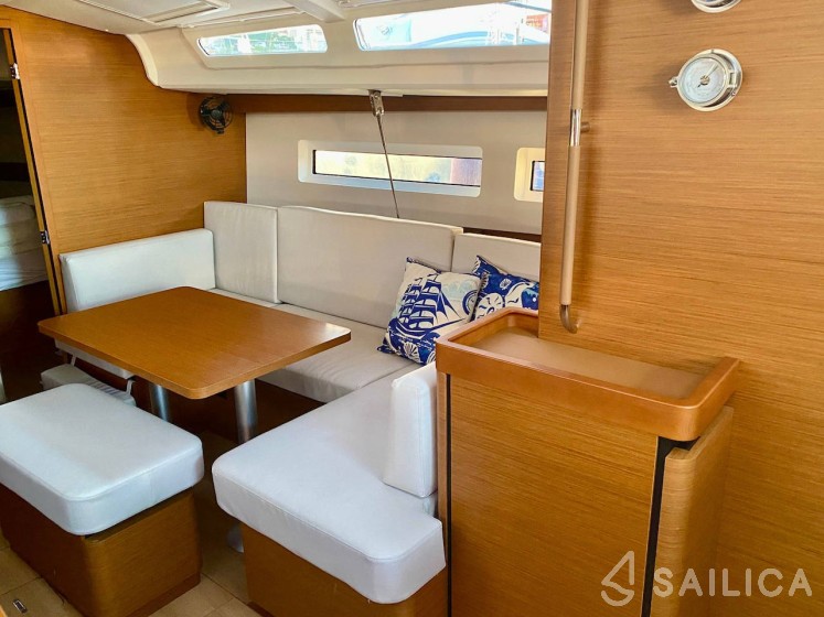 Sun Odyssey 440 - Yacht Charter Sailica