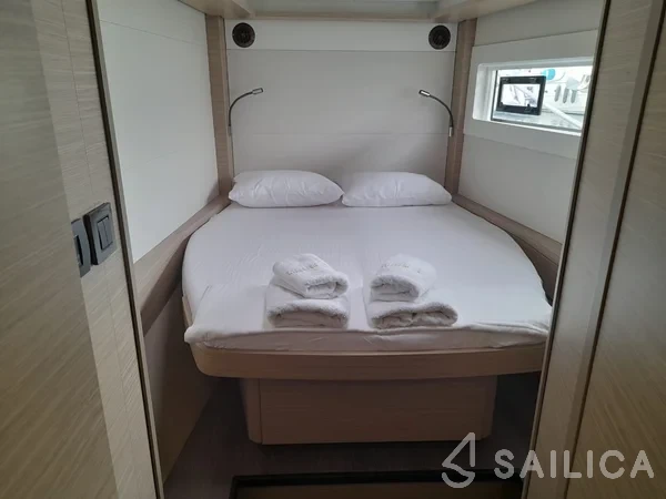 Lagoon 46  - Yacht Charter Sailica