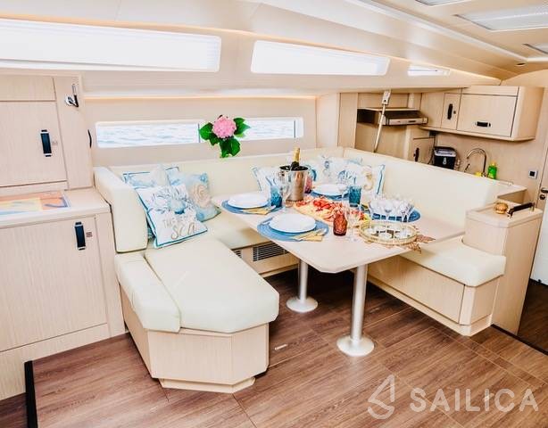 Jeanneau 60 - Yacht Charter Sailica