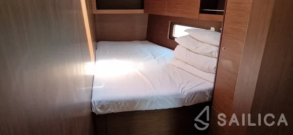 Oceanis 46.1 - Yacht Charter Sailica
