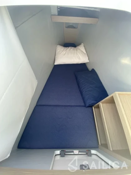 Lagoon 42 - Yacht Charter Sailica