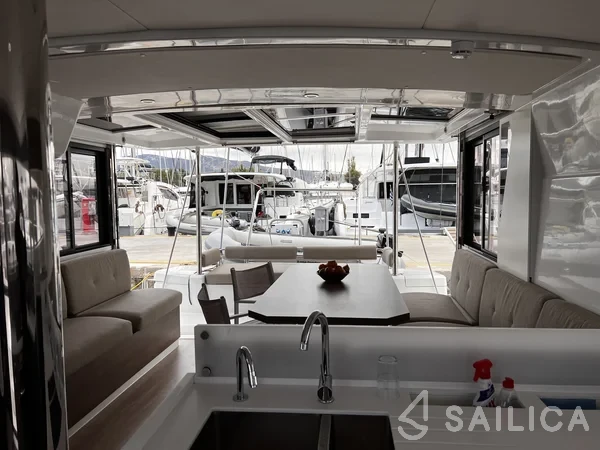 Bali 4.2 - Yacht Charter Sailica