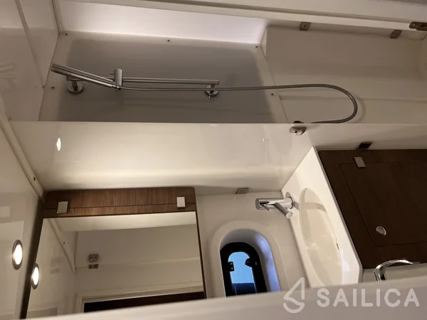 Bali 4.2 - Yacht Charter Sailica