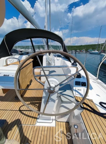 Bavaria C42 - Yacht Charter Sailica