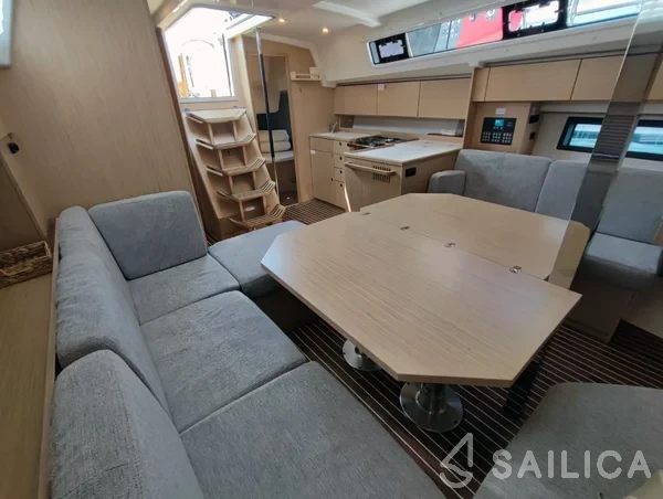 Bavaria C42 - Yacht Charter Sailica