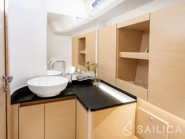 Hanse 588 - Yacht Charter Sailica