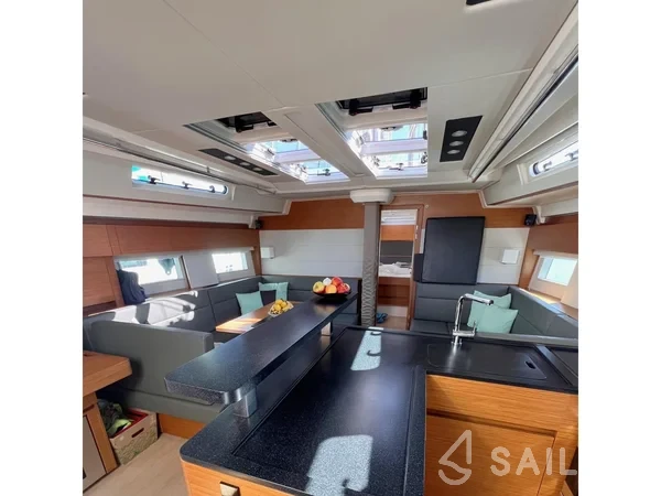 Hanse 588 - Yacht Charter Sailica