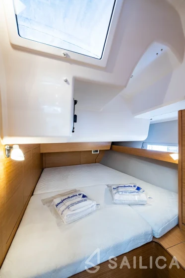 Dufour 460 GL - Yacht Charter Sailica