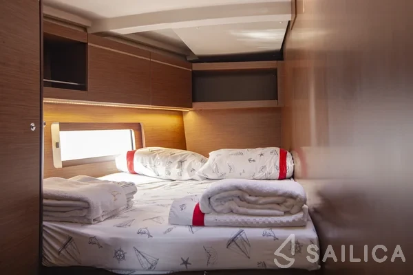 Oceanis 46.1 - Yacht Charter Sailica
