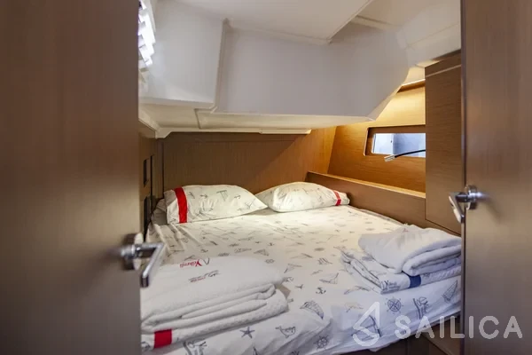 Oceanis 46.1 - Yacht Charter Sailica